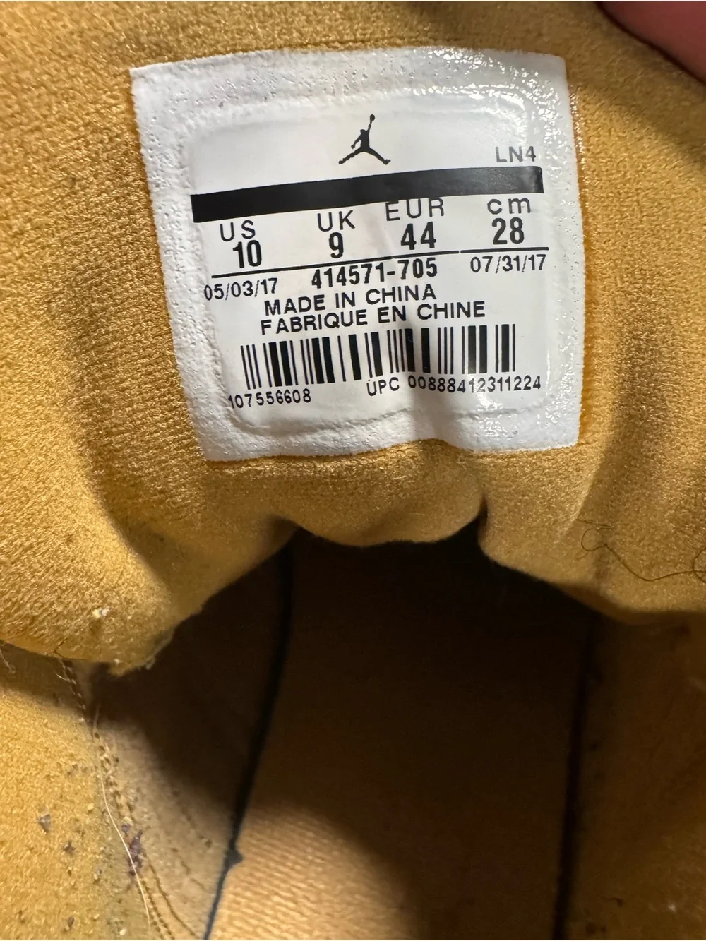 Jordan 13 Retro Wheat Suede Sneakers Men’s Size 10  Shoes 414571-705